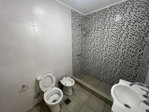 Departamento en Alquiler en Zarate, $ 600.000