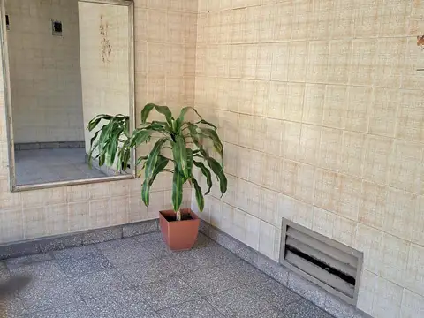 Departamento en Alquiler en Villa Celina, $ 400.000