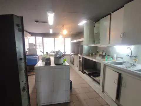 Local en Venta en Ciudad De Tigre, USD 430.000