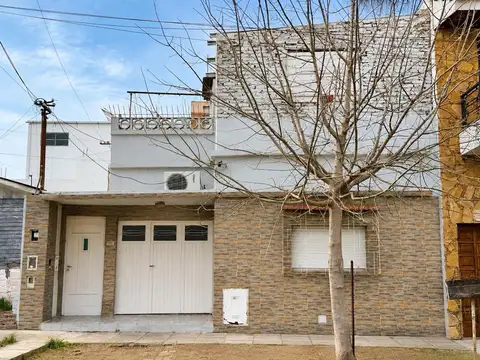 CASA EN VENTA 6 AMBIENTES LANUS OESTE