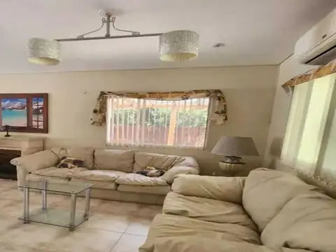 Casa Monoambiente con 2 baños