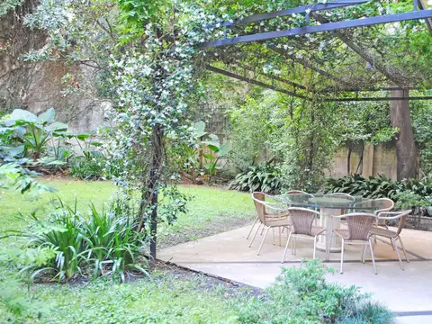 Venta increible PB con jardín - en Parera y Guido