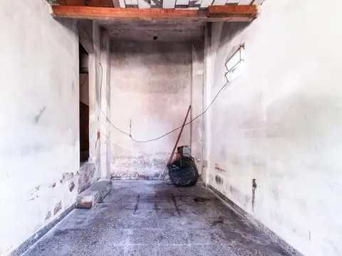 Depto Tipo Casa en Venta en Villa Dominico, USD 37.000
