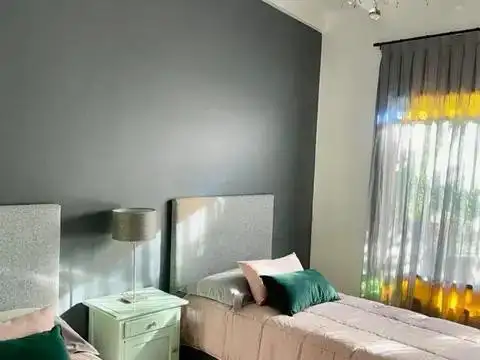 Casa en Alquiler al Oeste