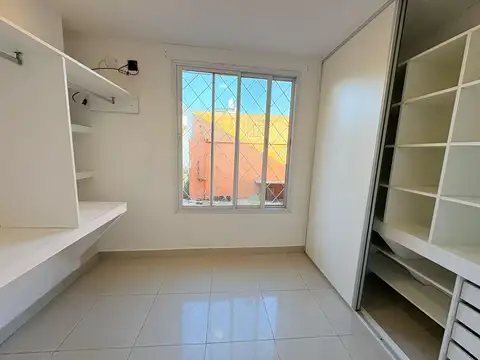 Depto Tipo Casa en Venta al Este
