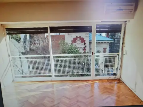 DOS AMBIENTES EN VENTA BALCON FRENTE BELGRANO R