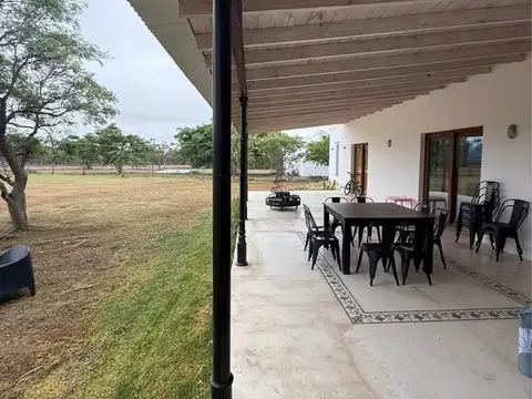 Exc casa 3 dor Alq gal/asad/depend/jard Chacras Sta María