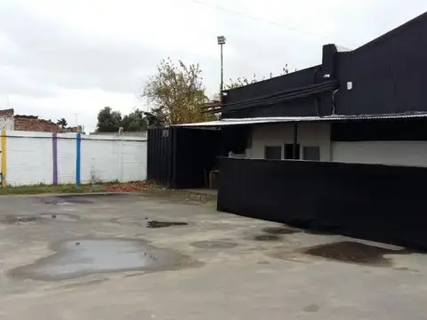 Galpon en Venta 69,28  mts Fondo