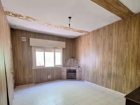 Depto Tipo Casa en Venta en Castelar Norte, USD 70.000