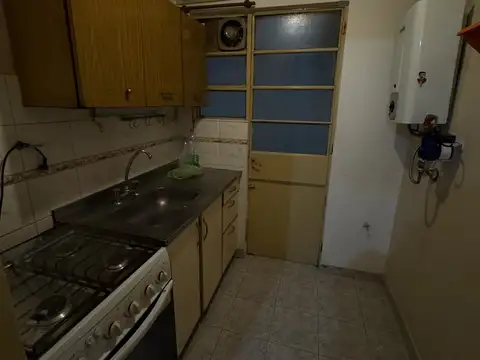 Departamento en Alquiler en Monte Castro, $ 590.000