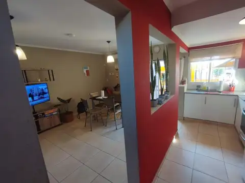Depto Tipo Casa 4 ambientes con 1 baño