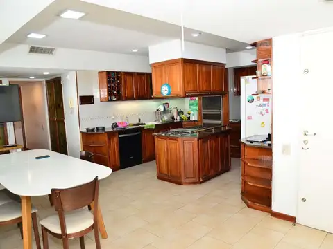 Departamento en Venta de 4 dormitorios