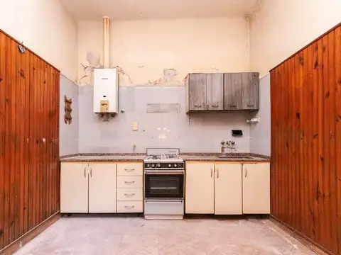 VENTA LANUS OTORGA FINANCIACION CASA 3 AMB