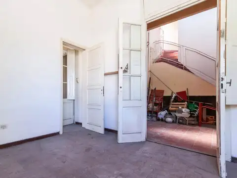 VENTA LANUS OTORGA FINANCIACION CASA 3 AMB