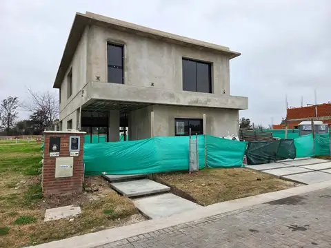 Casa en Venta en Del Viso, USD 360.000