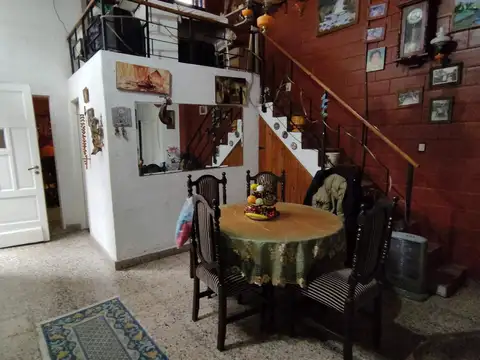CASA EN VENTA BALLESTER VS. DETINOS