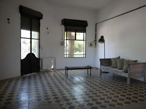 Exclusiva casa de diseño en La Zona, Ingeniero Maschwitz, Escobar Apto uso comercial y residencial