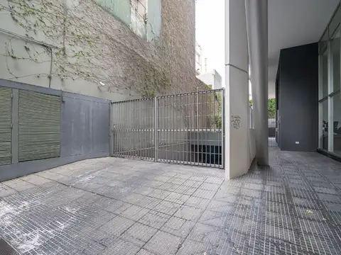 OPORTUNIDAD. EXCELENTE COCHERA