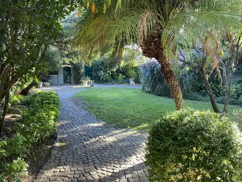Casa en Alquiler. Libertador al río.