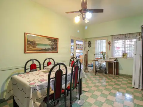 Depto Tipo Casa 7 ambientes con 4 baños