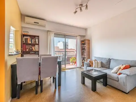 Manuela Pedraza 4701 , Piso 2