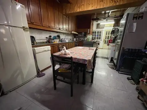 Depto Tipo Casa en Venta 60 años