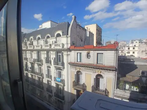 Oficina en Venta 65 años