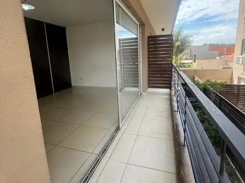 DEPARTAMENTO EN VILLA SARMIENTO. VENTA