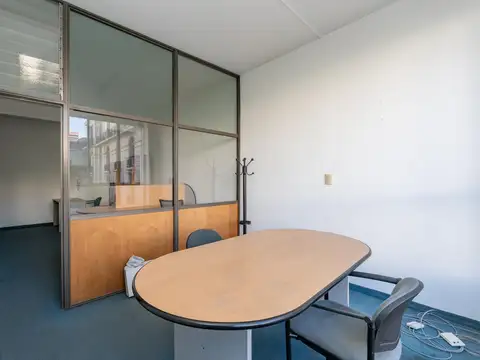 Venta Oficina impecable en Microcentro