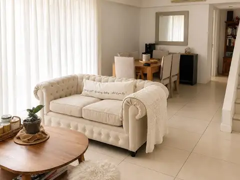 Departamento en Alquiler con 1 cocheras
