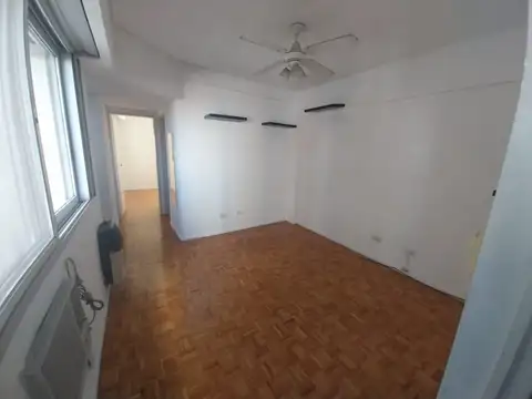 Moldes e/ Crisólogo Larralde y Núñez