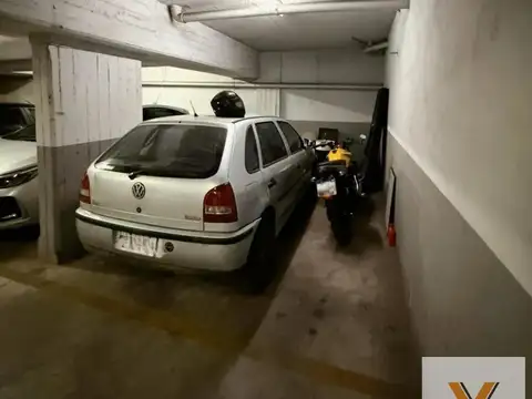 Cochera en venta - 13Mts2 - Colegiales