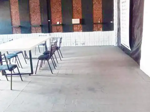 Local en Venta 40 años