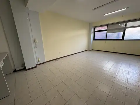 ALQUILER DE LOCAL/OFICINA - NUEVA CORDOBA
