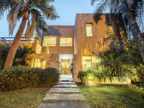 Casa en venta  en San Isidro Labrador al Golf - Villanueva Tigre - Pileta climatizada