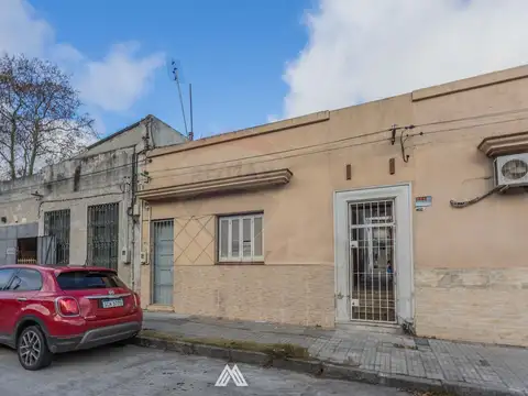 VENTA CASA 2 DORMITORIOS PATIO LA UNION