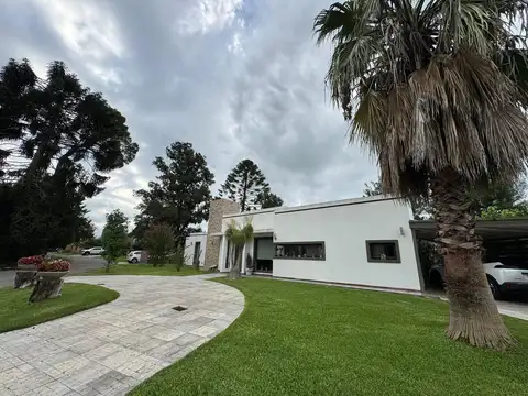 Isla Rasa 100