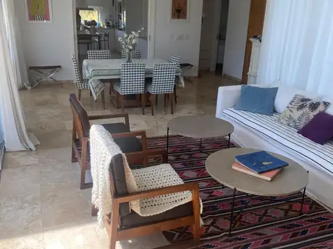 Casa en Alquiler Temporal de 4 dormitorios