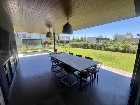 amoblada alquiler Casa en Puerto Roldan