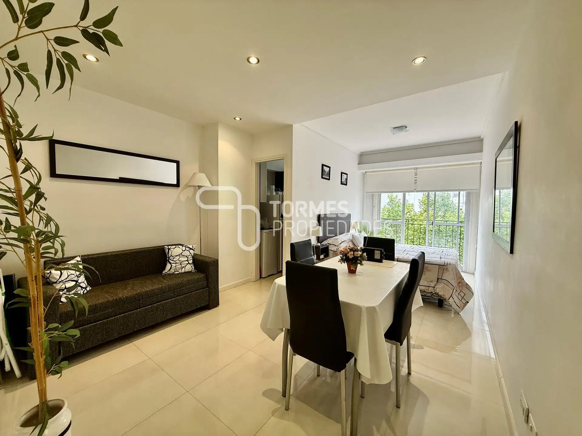 Depto 1 amb, 26m² con balcón — Terminal Vieja