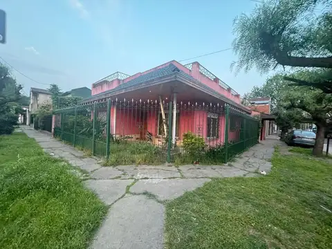 CASA 3 AMBIENTES VILLA LUZURIAGA