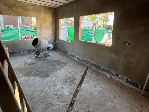 Casa 4 ambientes con 3 baños