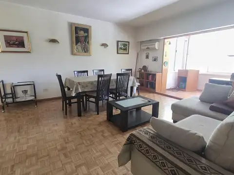 Departamento 3 ambientes con cochera excelente ubicación