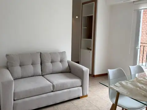 Entre Ríos 1900 , Piso 8