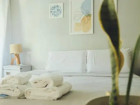 Monoambiente amoblado con baño y cocina en excelente zona de Recoleta!