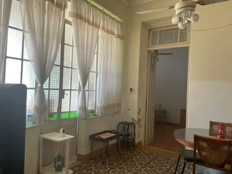 VENTA/ CASA CENTRICA/ PILETA/ SERVICIOS/ RAFAELA