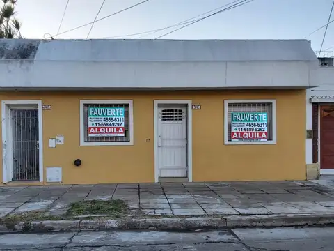 P. H. INDEPENDIENTE TODO EN PLANTA BAJA EN VILLA SARMIENTO. 