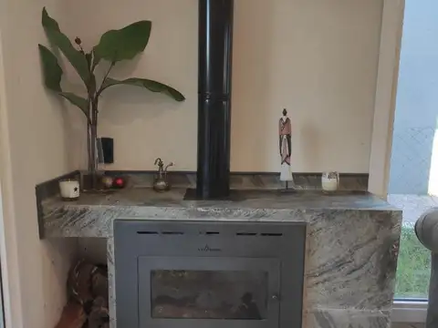 Casa en Alquiler con 2 cocheras