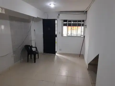 Depto Tipo Casa en Alquiler al Este