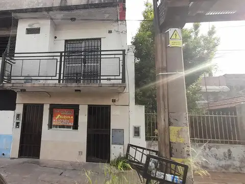 PH 2 AMB. CON ENTRADA INDEPENDIENTE EN EXCELENTE UBICACION